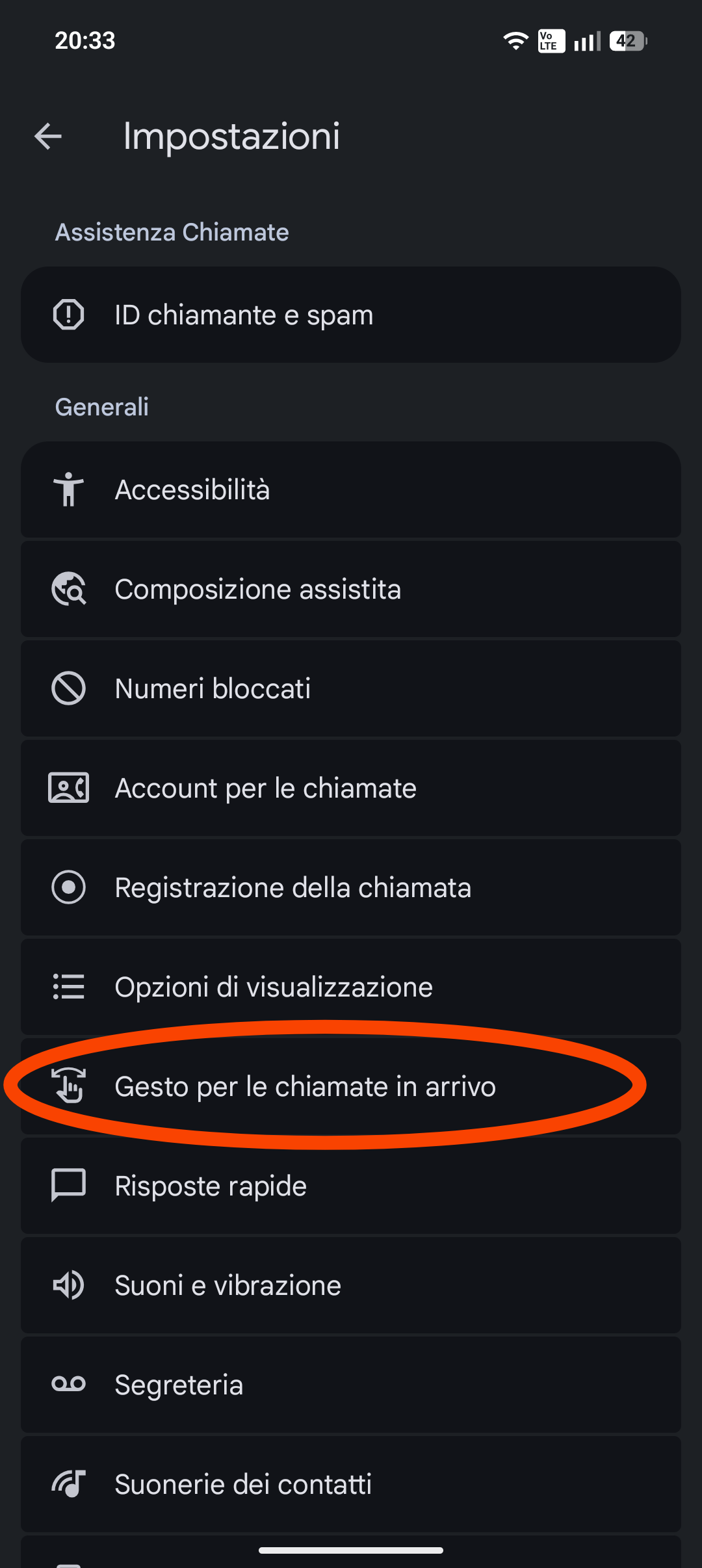 How to answer a call on the lock screen?